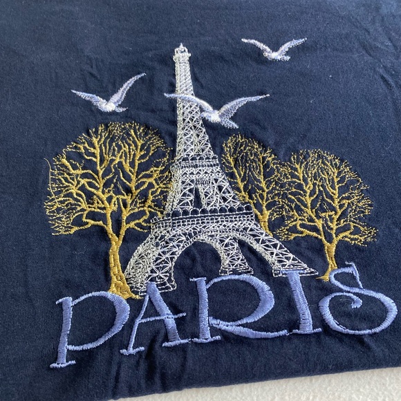 EUC navy Paris tee, size L. - Picture 8 of 8